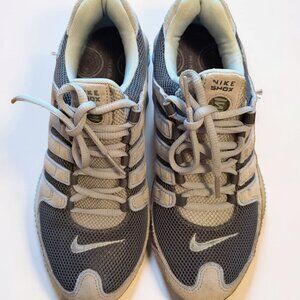 Nike Shox NZ Y2K Running Sneakers Women’s Size 7 / Men’s 5.5